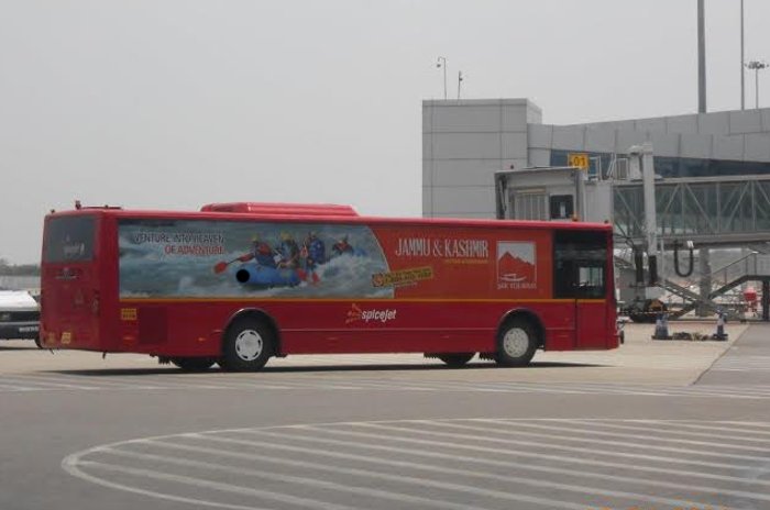 tarmac coach advertising,tarmac coach branding