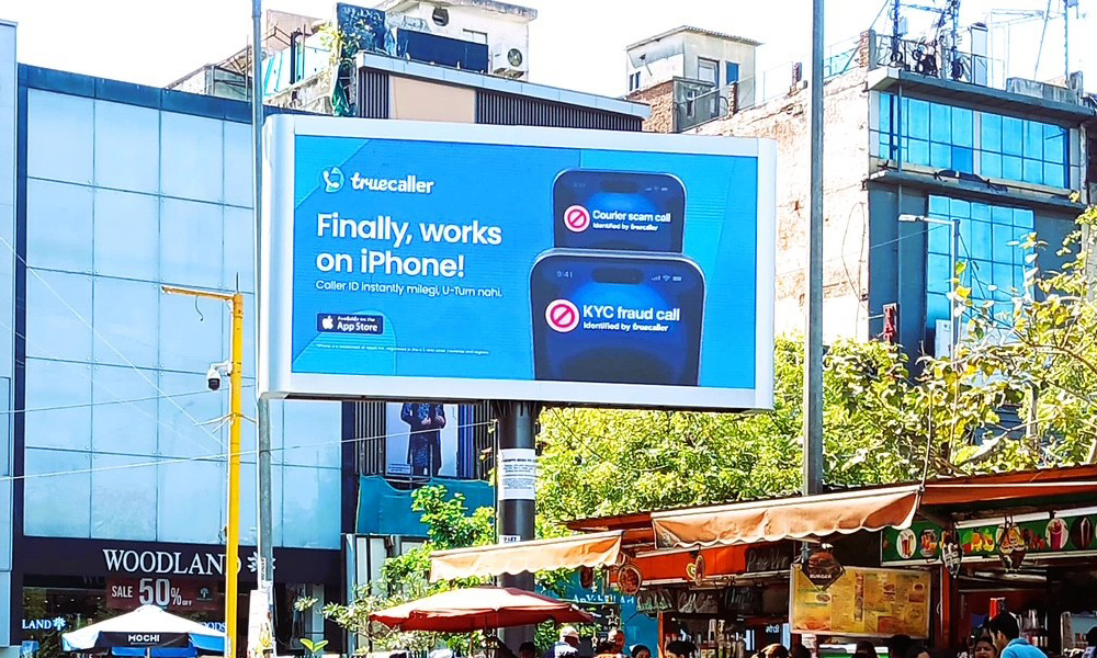 The Truecaller iPhone Launch OOH campaign in India demonstrates how outdoor advertising can effectively support digital platform expansion. By combining transit visibility, urban relevance, and clear utility-led messaging, Truecaller successfully announced its iOS presence at scale.