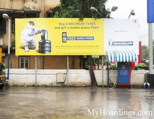 NH-9, connecting Pune, Hyderabad, and Vijayawada, is one of India’s busiest and most commercially influential national highways.