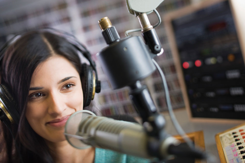 Integrating radio ads with digital marketing campaigns to enhance brand reach and audience engagement