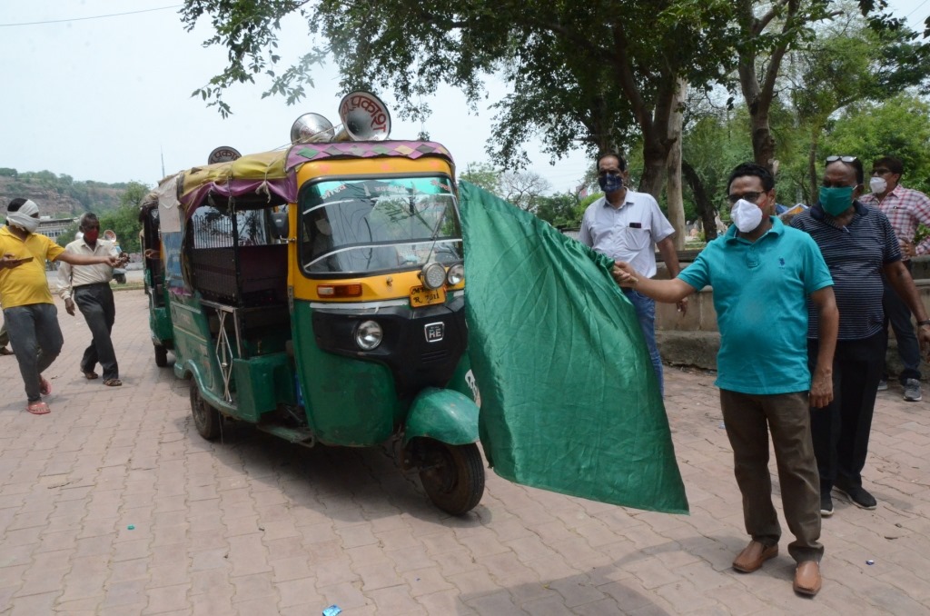 Auto Rickshaw Branding Services in Guwahati for Urban Commuter Engagement