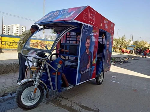 Auto Rickshaw Advertising in Kanpur – Transit Media Branding