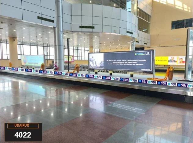 Conveyor Belt Advertising at Airports: Crafting Unavoidable Brand Impressions